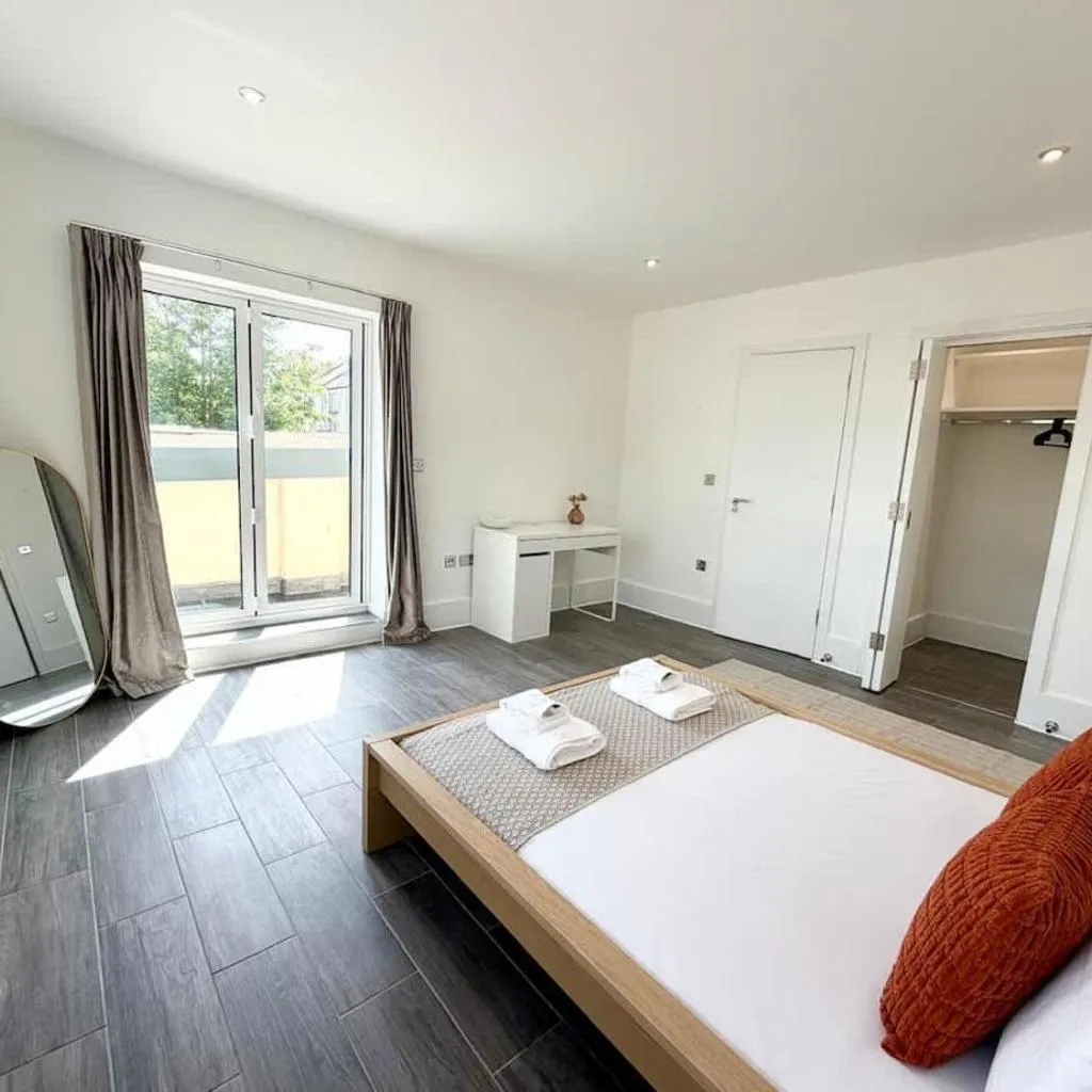 Photograph of Stylish Hove Apartment Prime Location