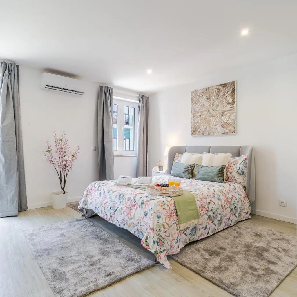 Photograph of HostWise - Modern & Bright Studio