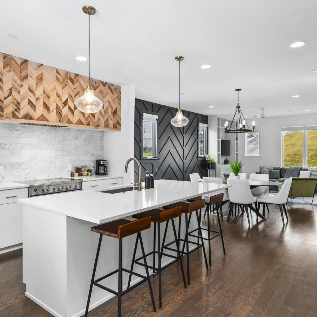 Photograph of Upscale Home with Patio WALK to 12 South and Belmont