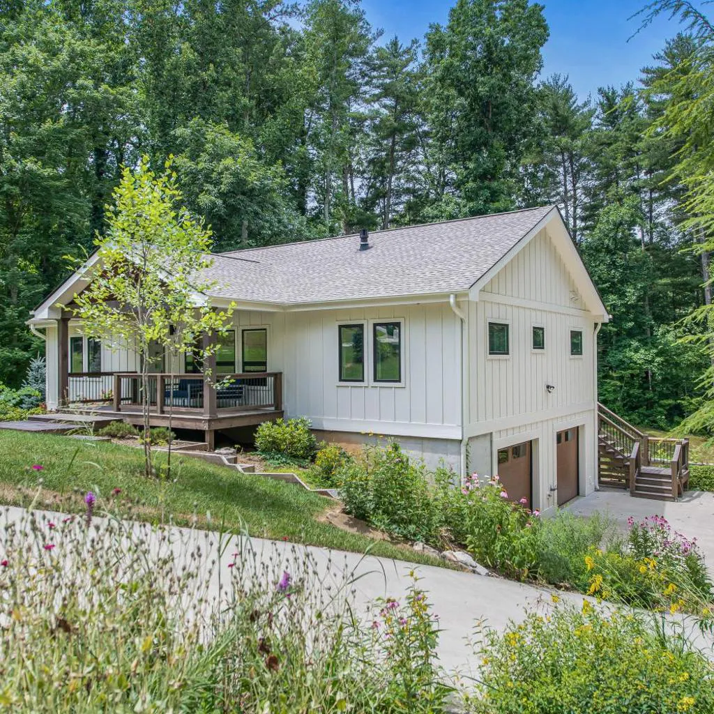 Photograph of 10 Min to Downtown Asheville. Luxury Finishes. Hot Tub & Game Room