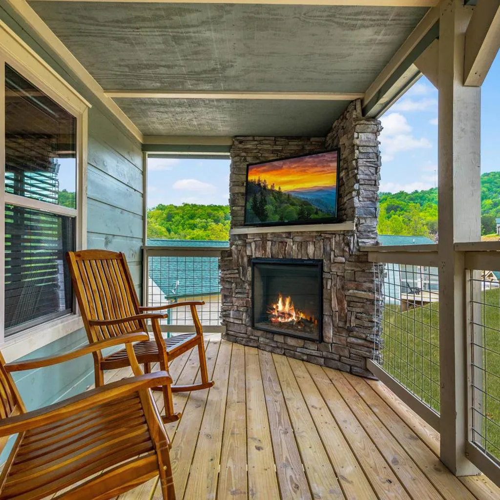 Photograph of Osprey Nest Cottage Modern New Cabin