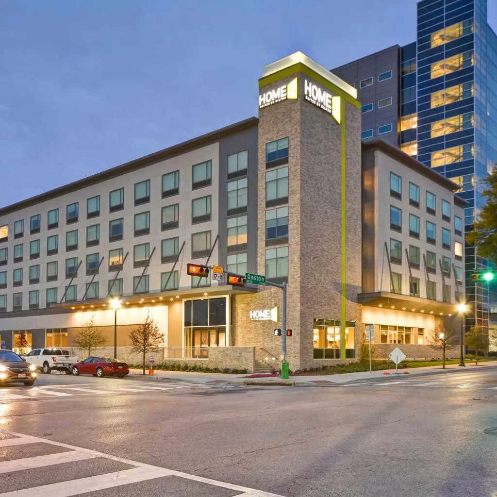 Photograph of Home2 Suites by Hilton Dallas Downtown at Baylor Scott & White