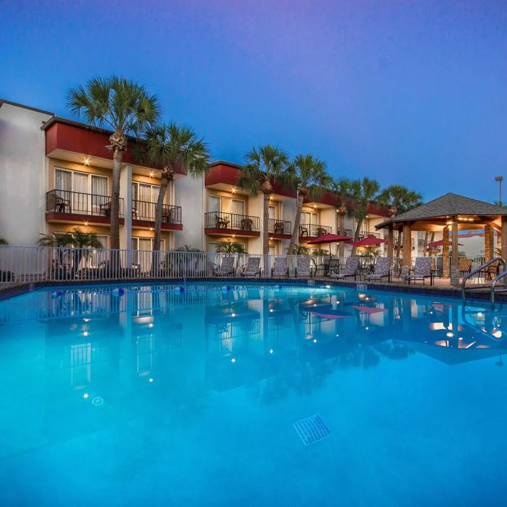 Photograph of La Quinta by Wyndham Clearwater Central