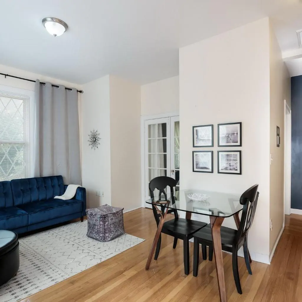 Photograph of 518B - Fully Furnished 1BR 1BTH - Free Parking - Monthly Rental