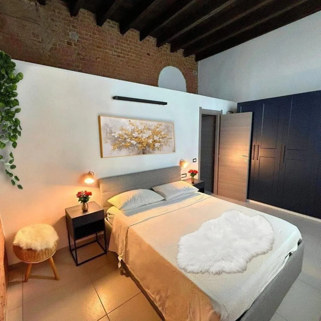 Photograph of Duomo Porta Romana Direct Up to 5 Guests