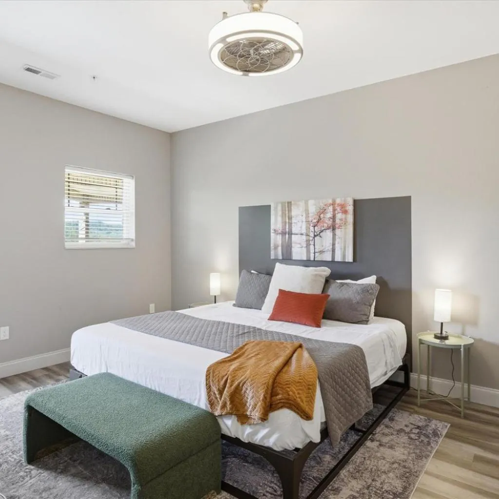 Photograph of Serenity Ridge Clubhouse Unit 5- GroupsPoolGames