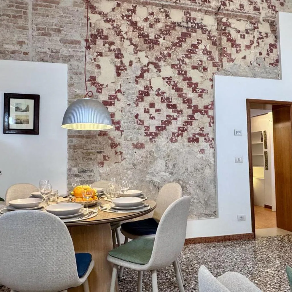 Photograph of Residence Mozart -300m from Rialto's Bridge