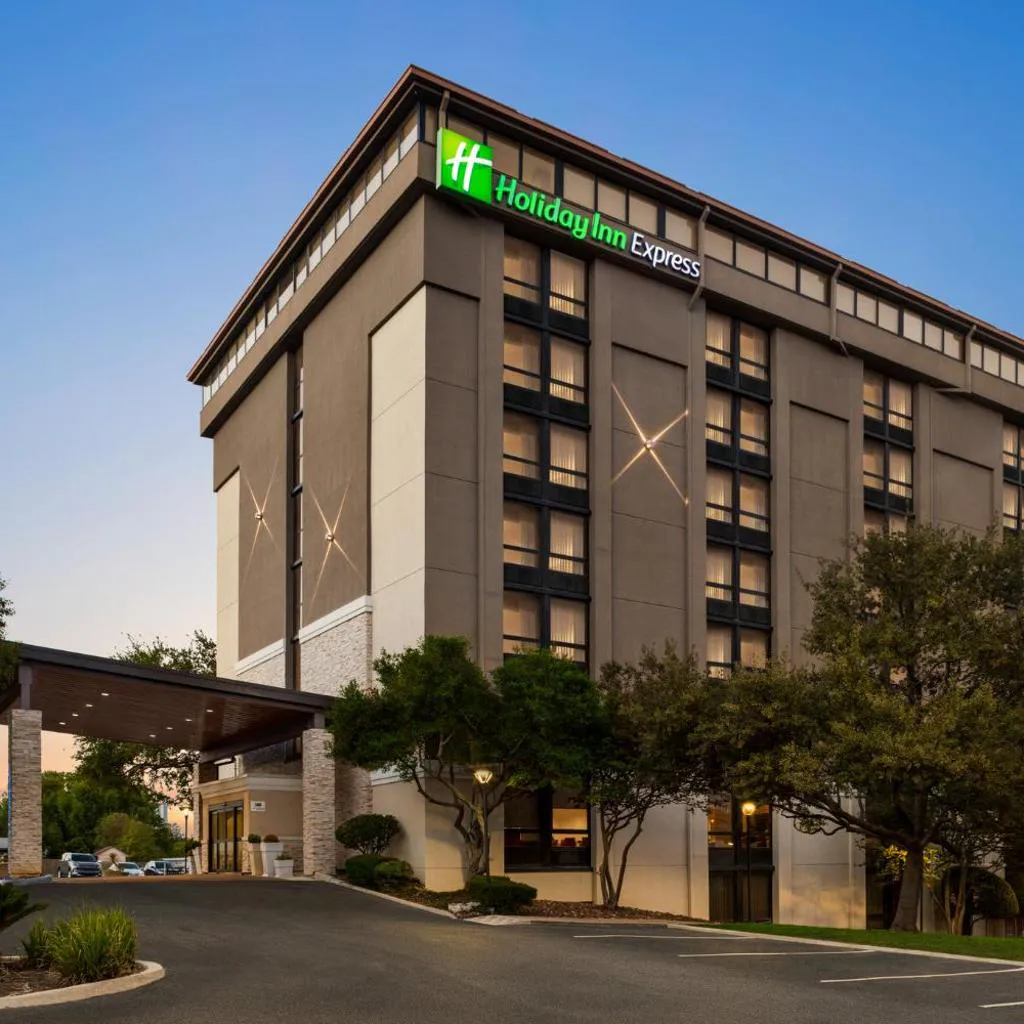 Photograph of Holiday Inn Express - San Antonio Airport by IHG