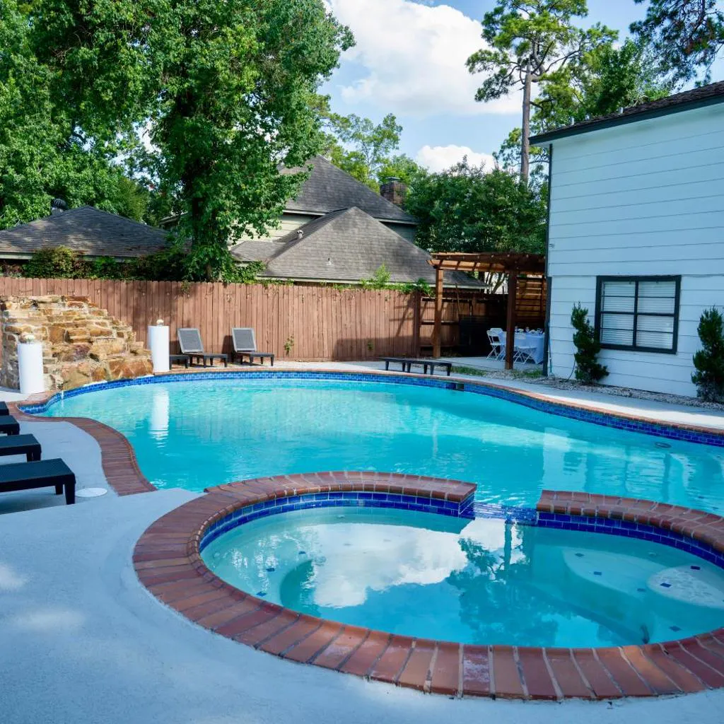 Photograph of Houston poolside vacation home