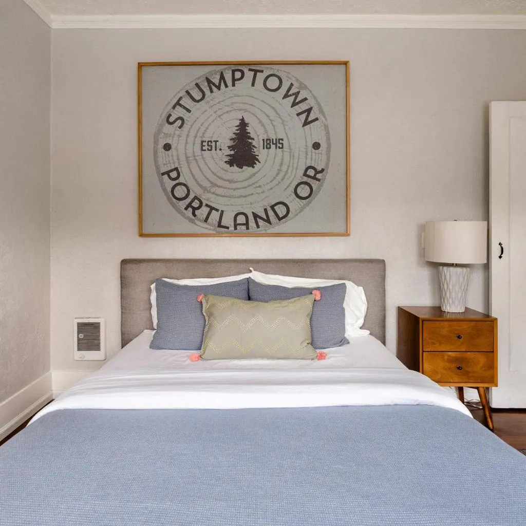Photograph of Stay Portland - Comfy SE Portland Apartment - Great Eats & Bars