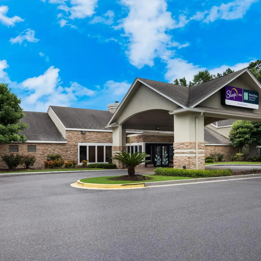 Photograph of Sleep Inn Savannah Midtown
