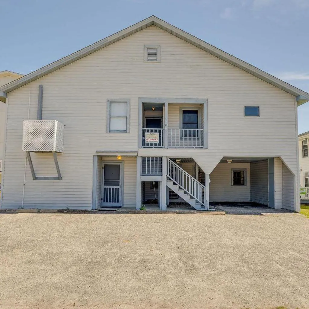 Photograph of Barnett House Top - Oceanfront - Windy Hill Section