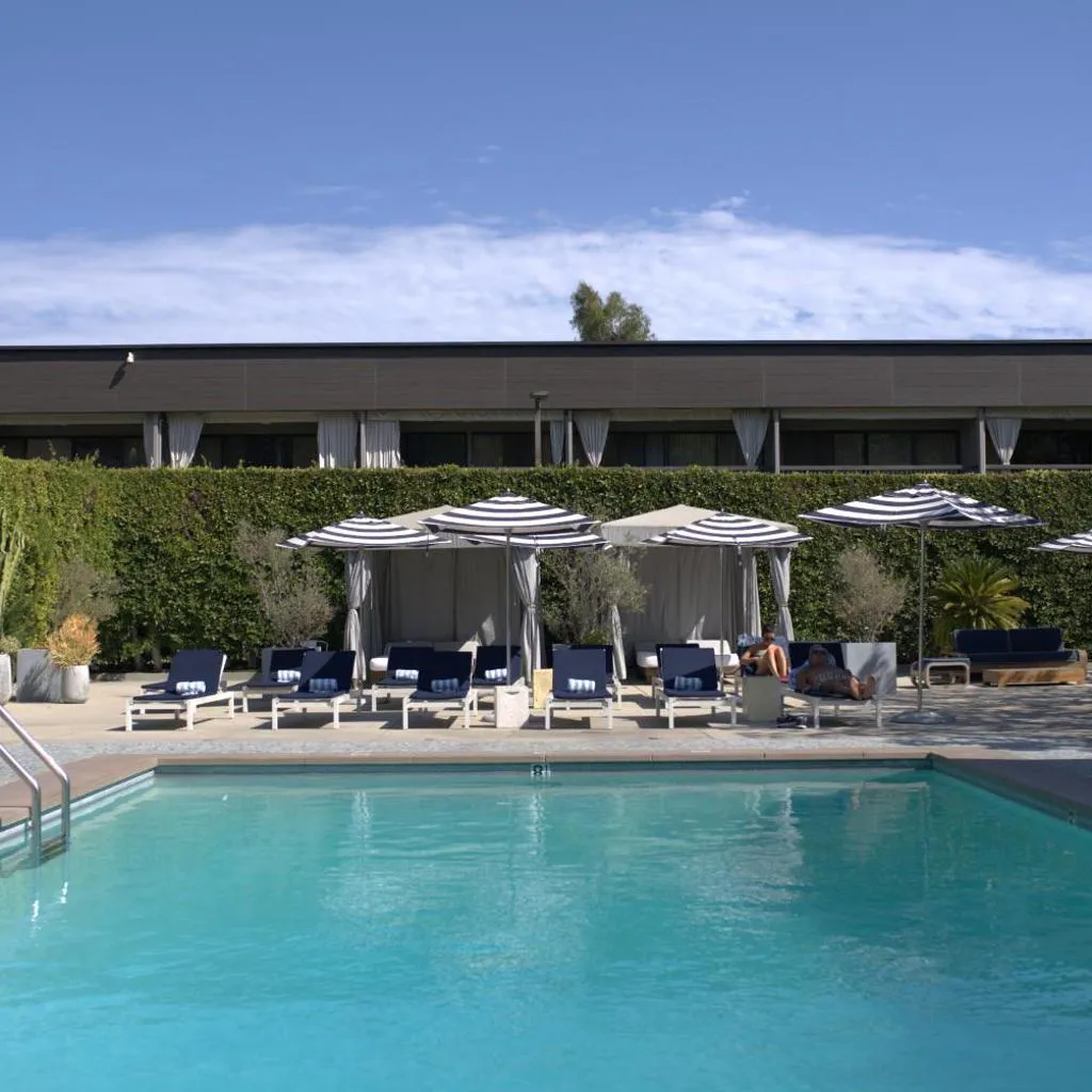 Photograph of Luxe Sunset Boulevard Hotel
