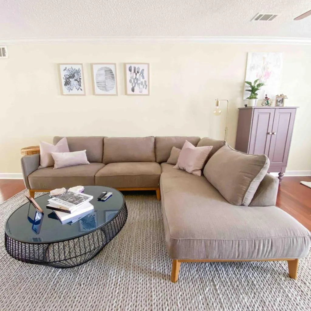 Photograph of 2BR Modern & Cozy Condo with Parking