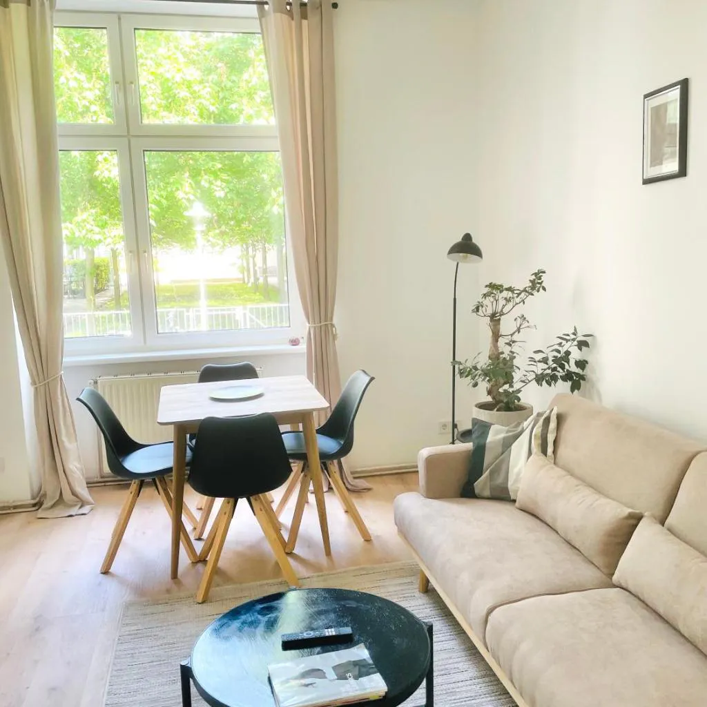 Photograph of Schönbrunn Family Retreat Spacious 3BR Apartment 6-7 Sleeps - Steps to Metro & Park