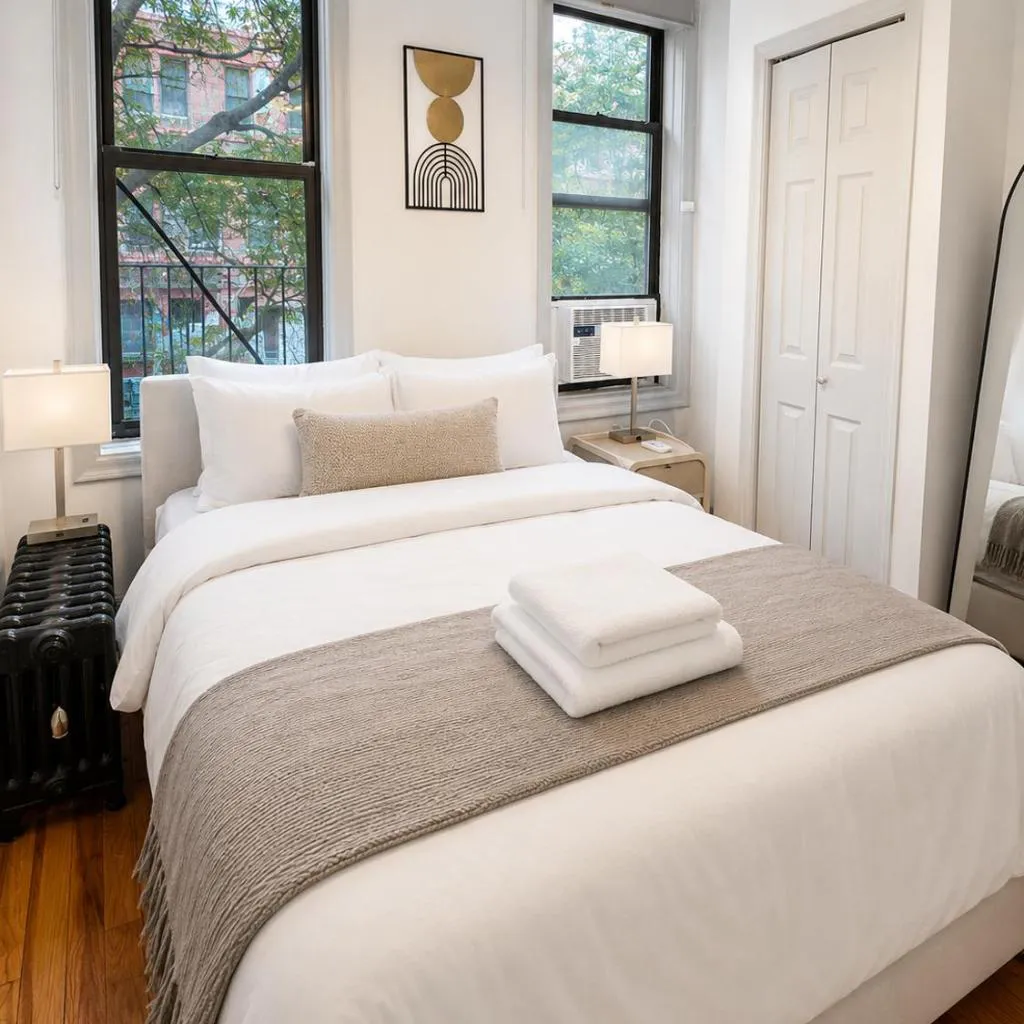 Photograph of Elegant Upper East Side Studio Retreat Near Central Park and The Met