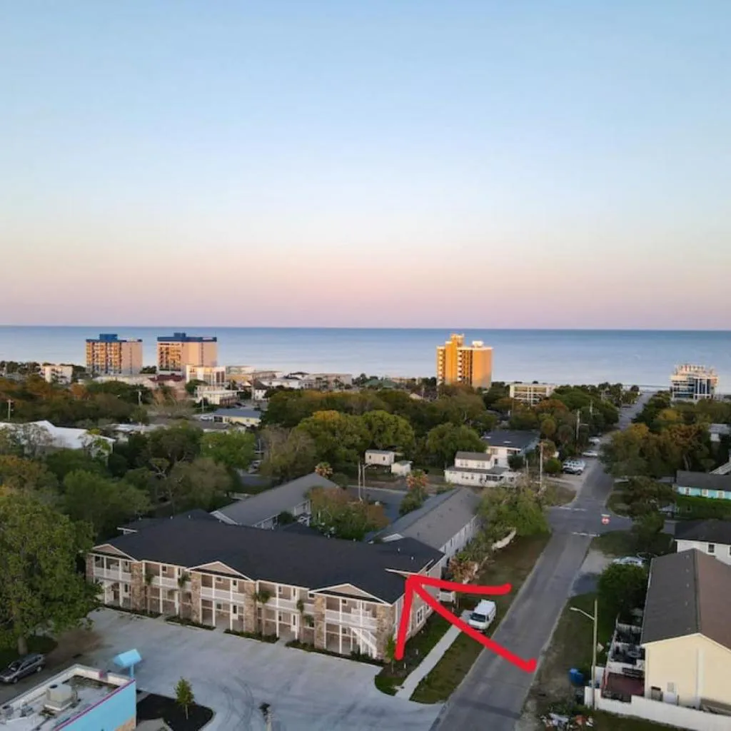 Photograph of 4Br King Beds Steps to Beach and 2nd Pier Apartment A