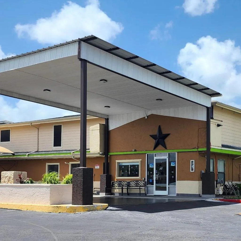 Photograph of Rodeway Inn San Antonio Lackland AFB - SeaWorld-Rivarwalk-The Alamo