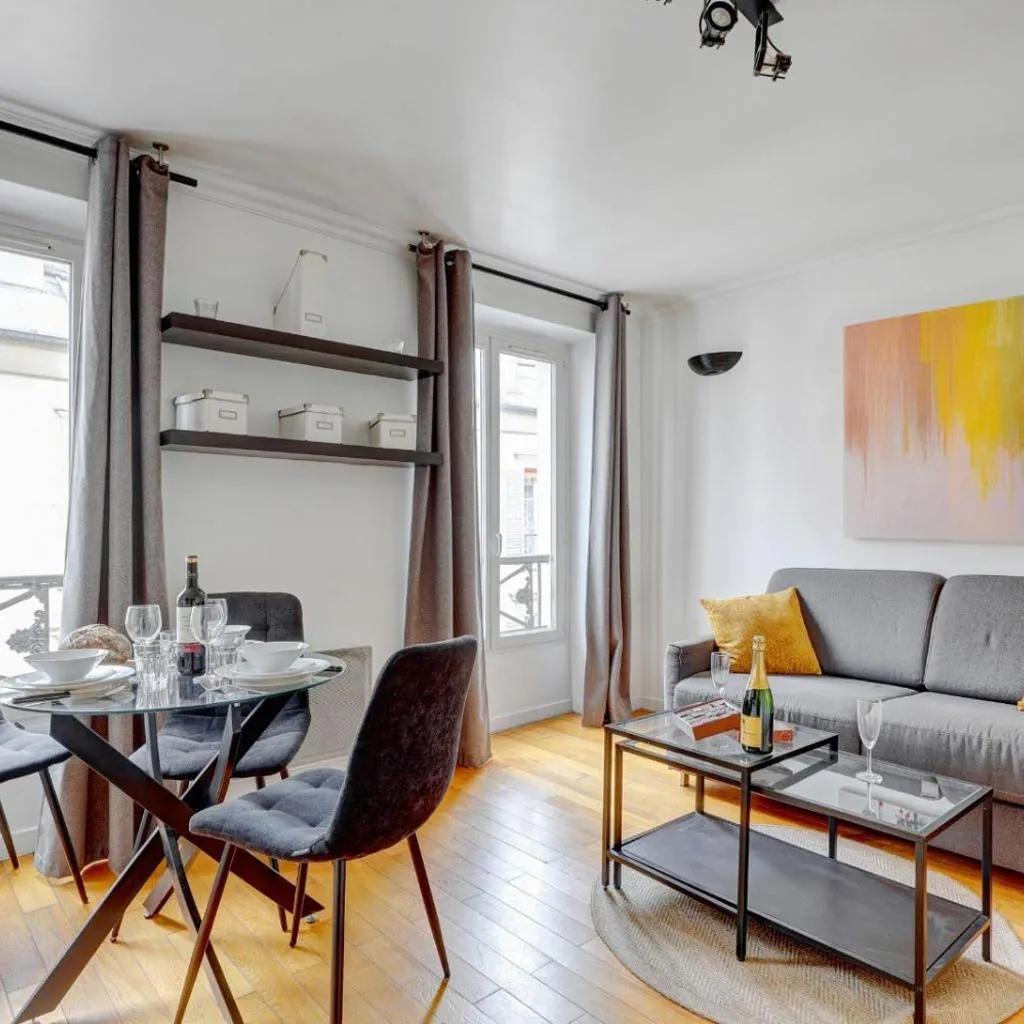 Photograph of Bluestay 237 - Superbe Appartement à Paris