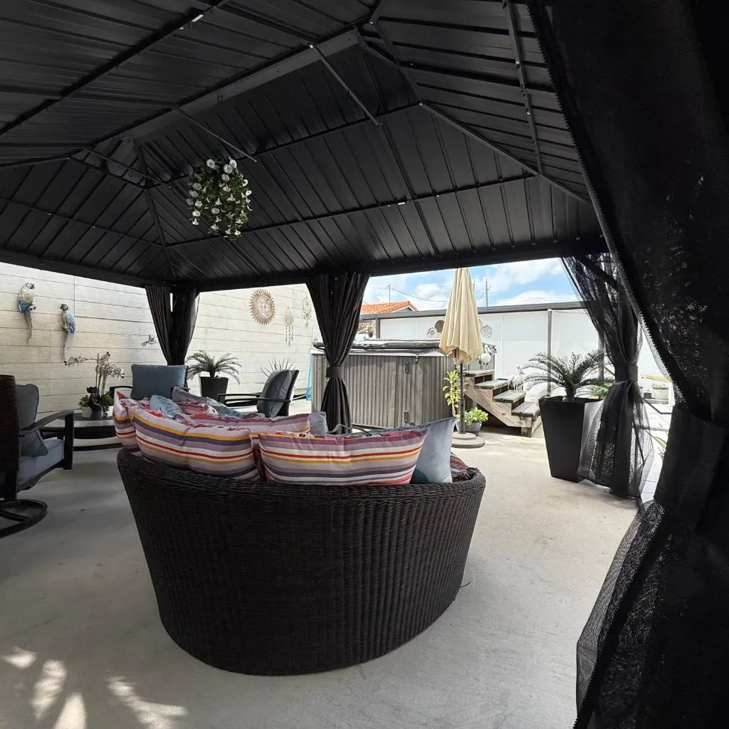 Photograph of Tiny place w private hot jacuzzi 7 min to Miami international airport