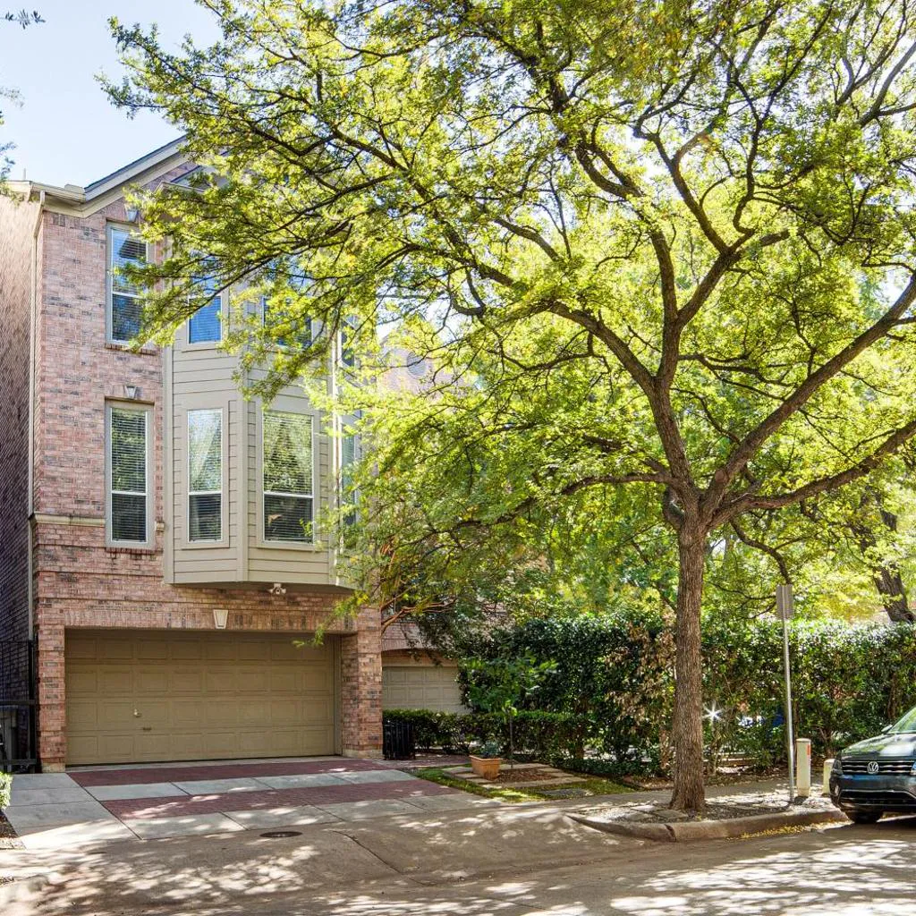 Photograph of Uptown Dallas Group Getaway Near Art, Eats & More!