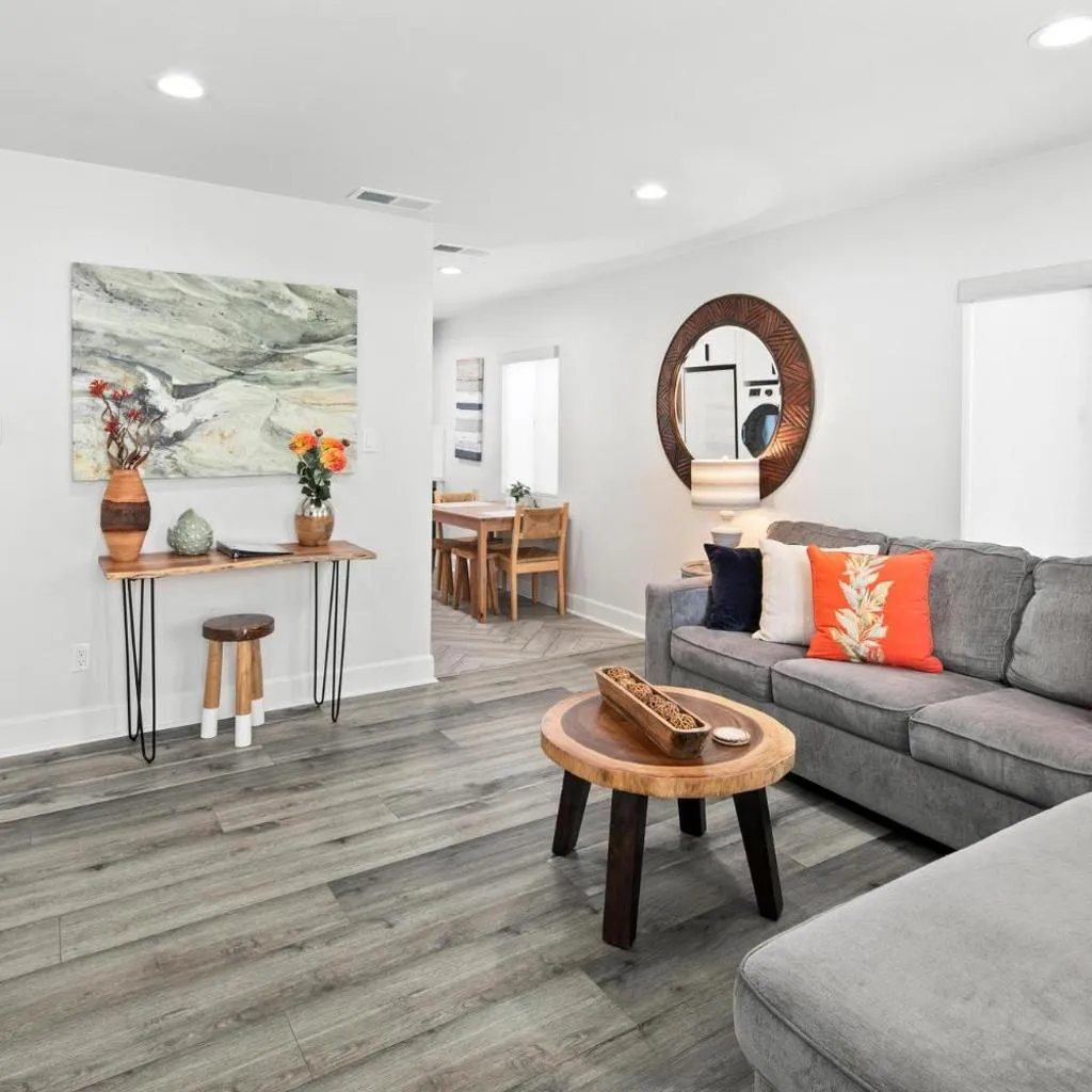 Photograph of Modern 1 BR Beach Waves and Sunshine