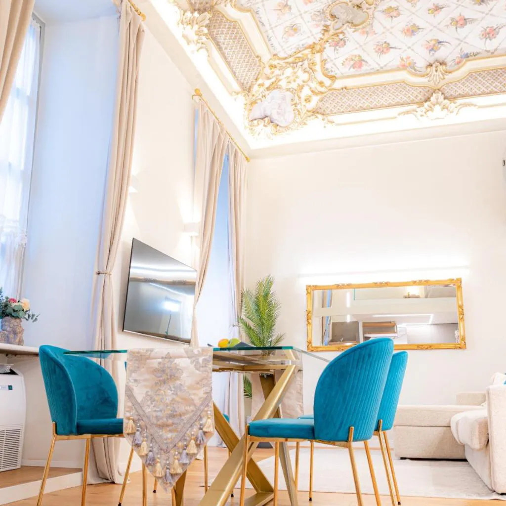 Photograph of CASA LE 4 ARTI - 86Mq in Via Lagrange 43 LUXURY
