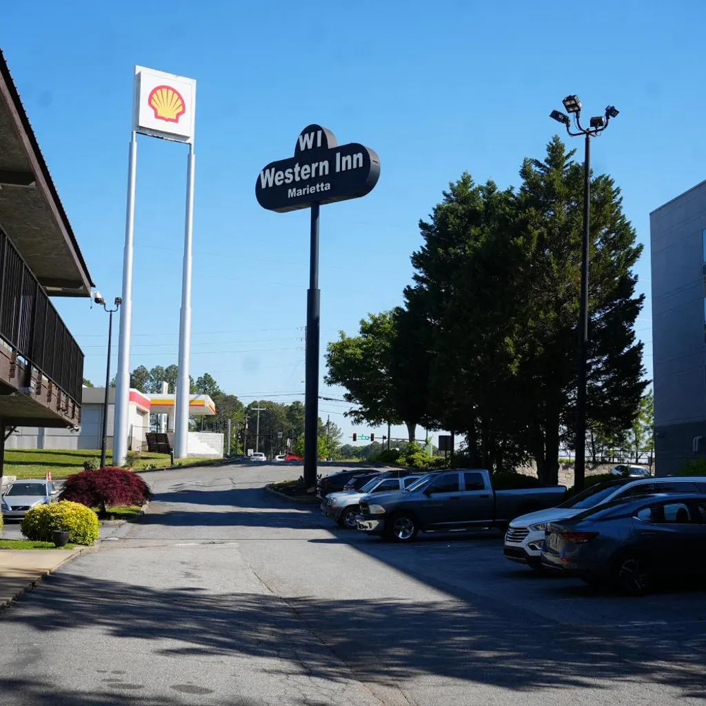 Photograph of Western Inn Marietta