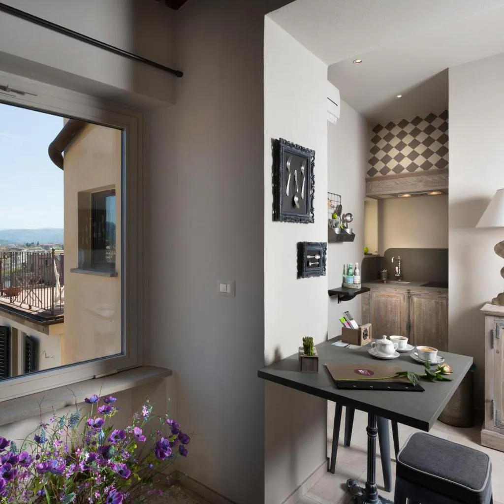 Photograph of Il Cipresso Home Tower QK Costa 58