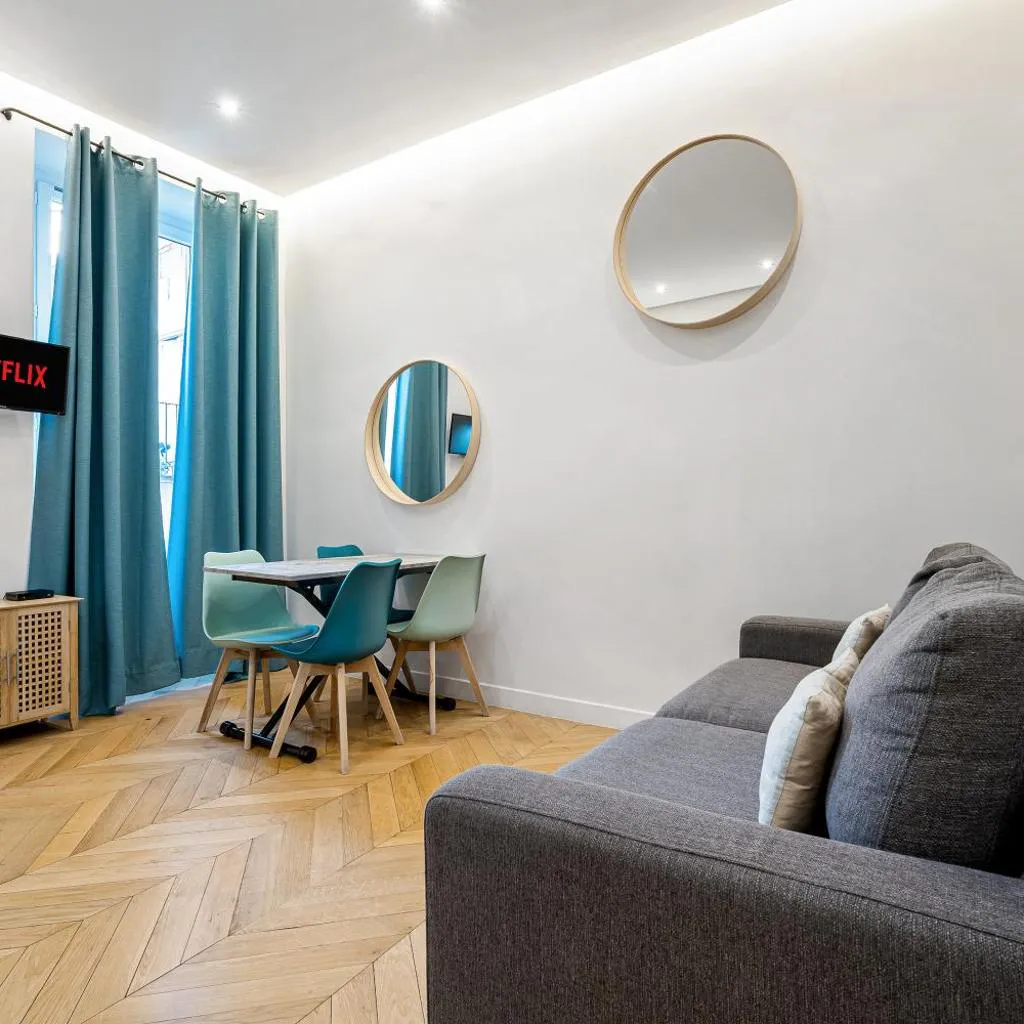 Photograph of Nice Renting - VERDUN - Designer Cocoon Massena Calm Air Conditioning