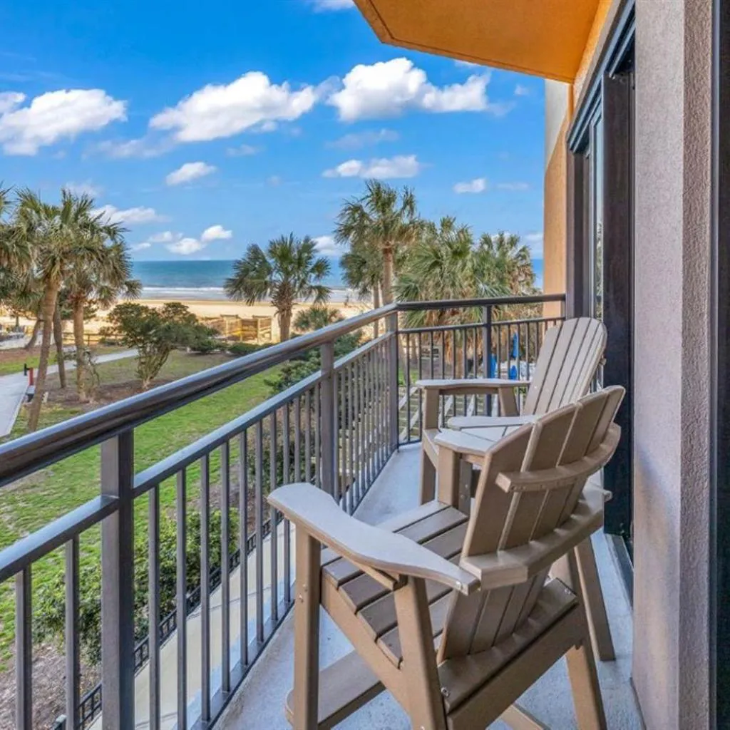 Photograph of Oceanview 1BR Dog Friendly Restaurant & Gym
