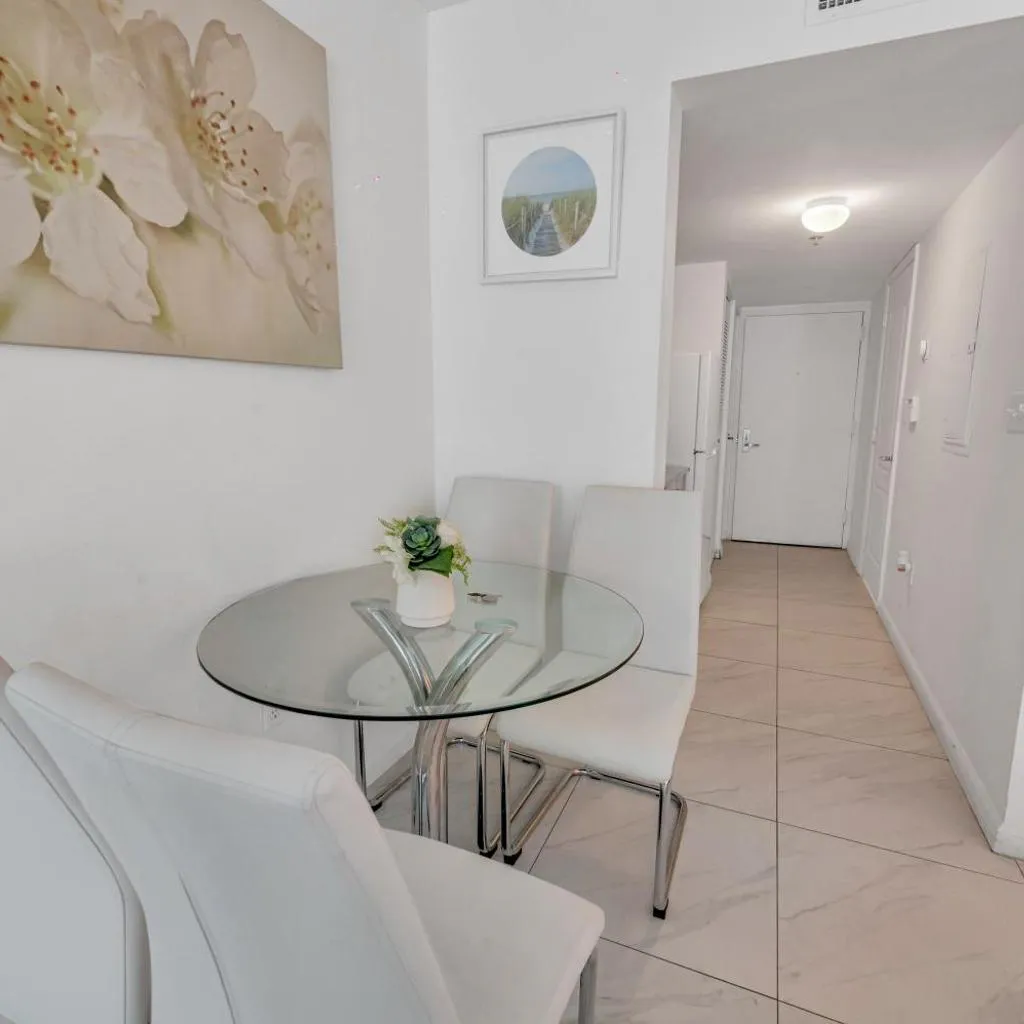 Photograph of Beautiful High Floor Studio * Brickell * Ocean view