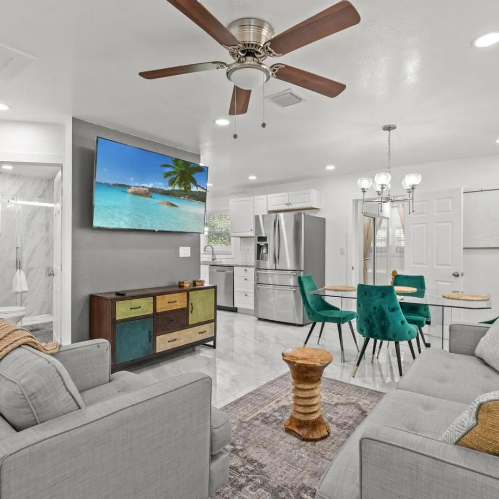 Photograph of Modern 3BR • Smart TVs • Near Downtown Naples