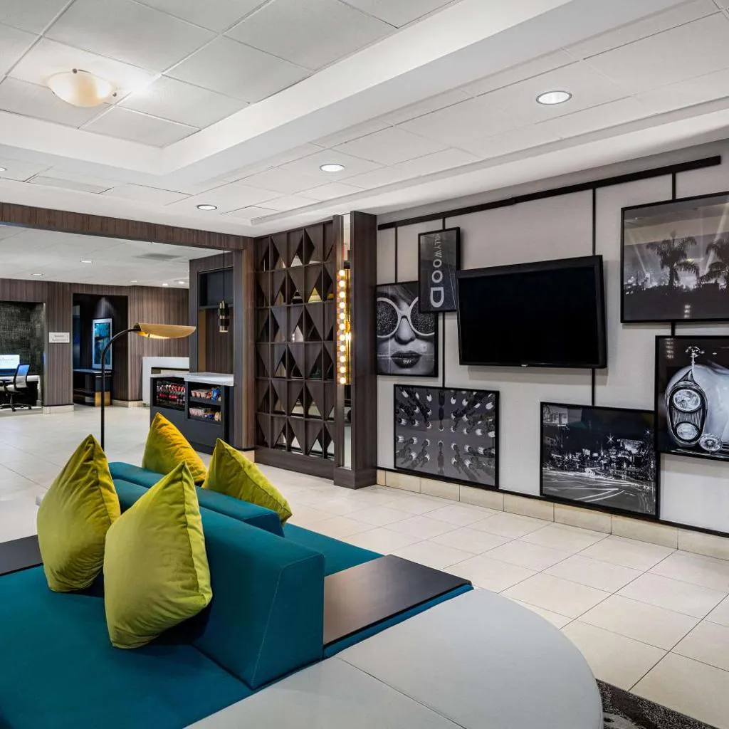 Photograph of Hilton Garden Inn Los Angeles / Hollywood