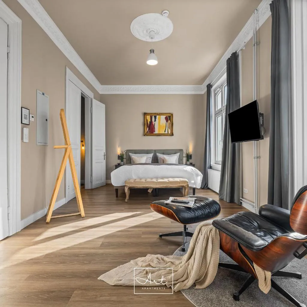 Photograph of Art Apartments