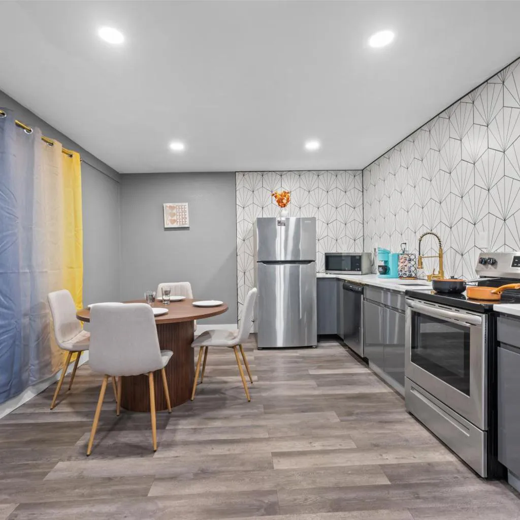 Photograph of Modern 2BR City Center Getaway with Free Park