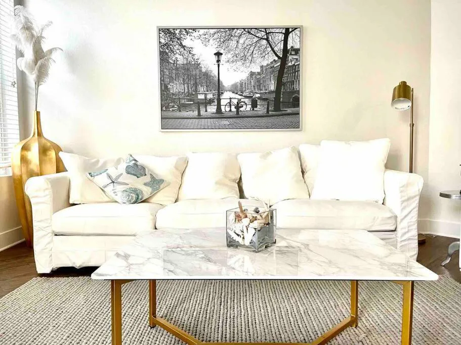 Photograph of Spacious 2 Bedroom Venice Beach Villa