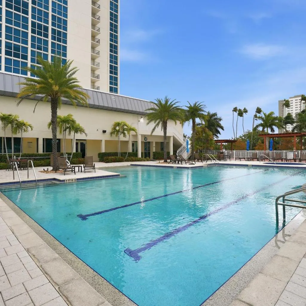 Photograph of Luxurious Waterfront Condo at Alta Mar