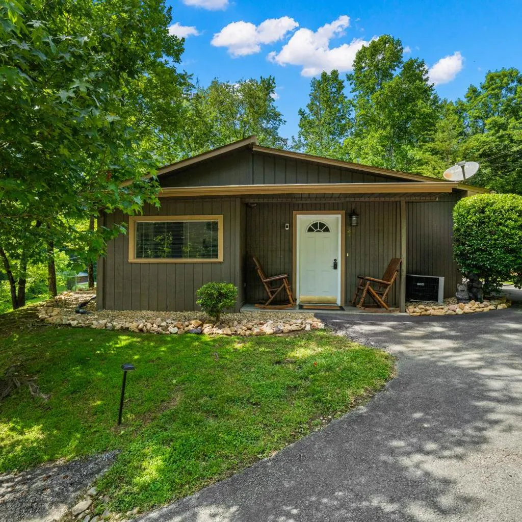 Photograph of Pigeon Forge Home