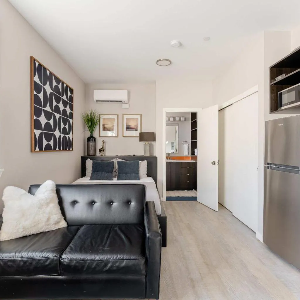 Photograph of Stay Portland - Sunny Studio - New Build - AC - Fast WiFi