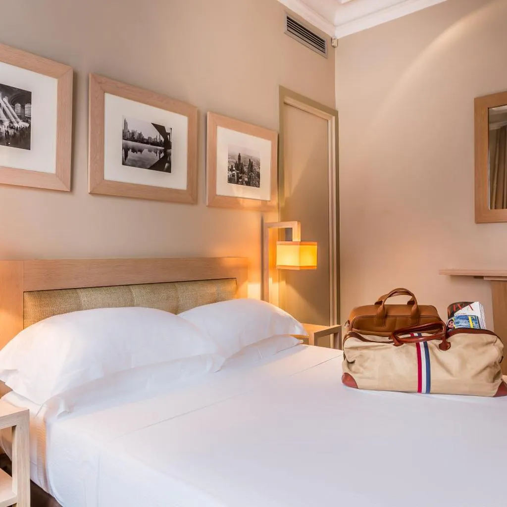 Photograph of Hotel Duret Paris Champs Elysées