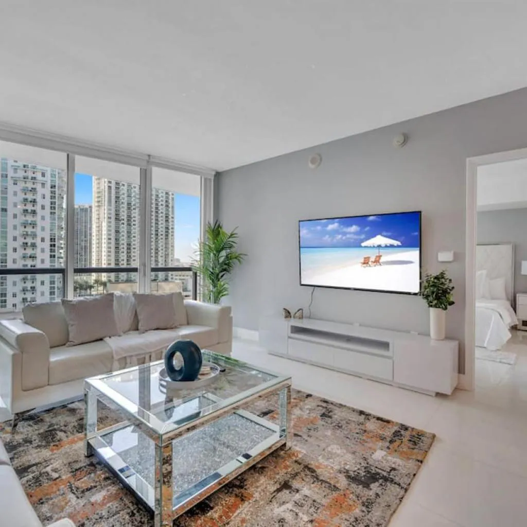 Photograph of Modern 1 Bed ICON Brickell with Amazing Views