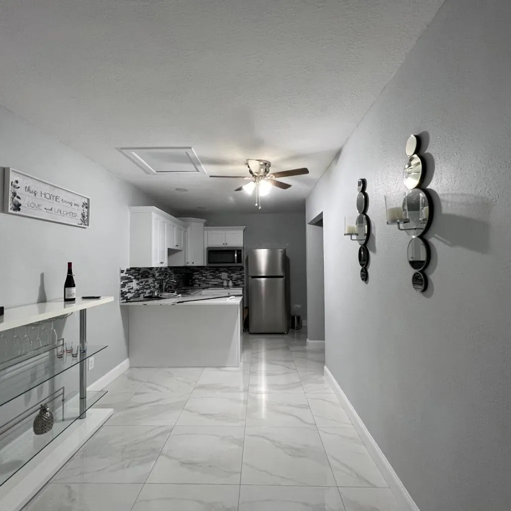 Photograph of Grey Novo Studio + free-parking&wifi