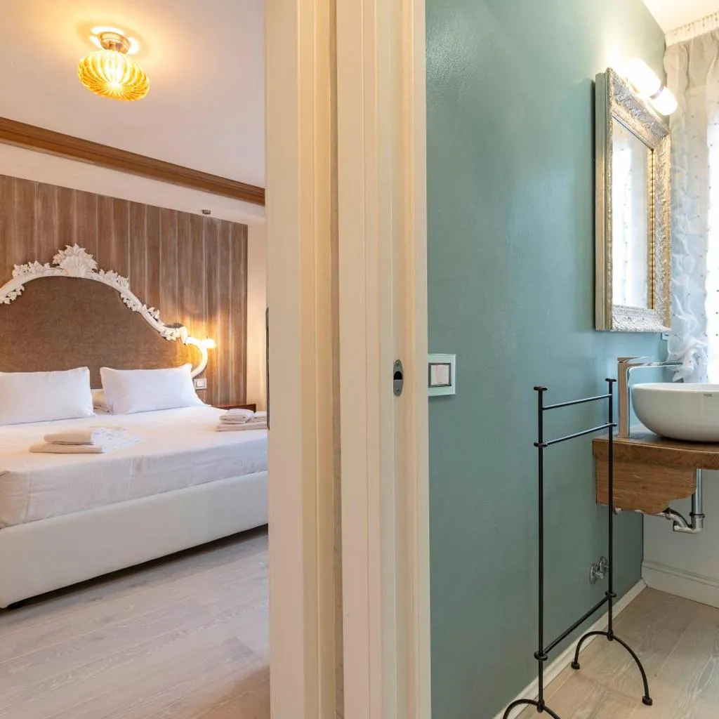 Photograph of San Marco Suite by Bricola Apartments