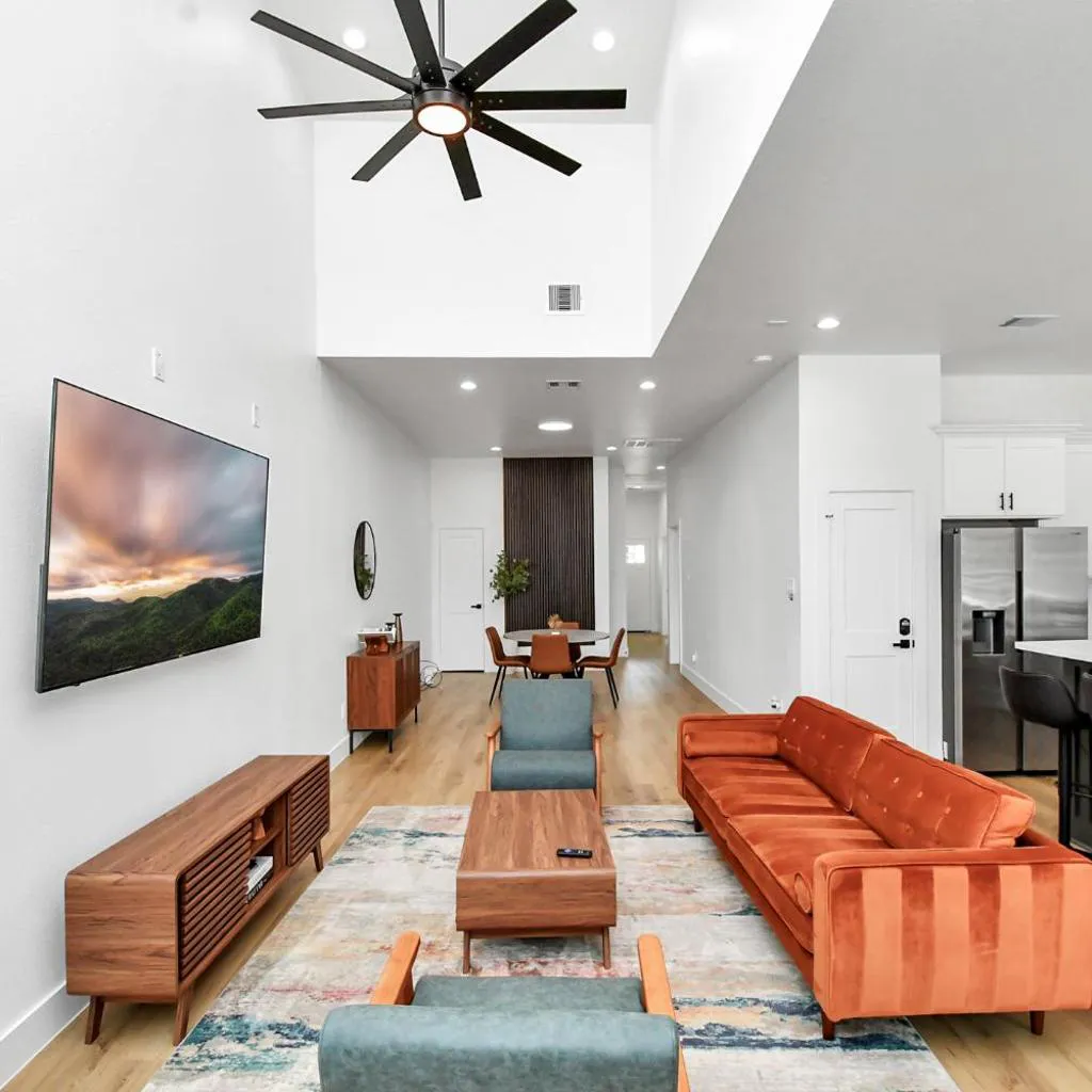Photograph of New Houston 3BR 2BA near Downtown Fully Gated