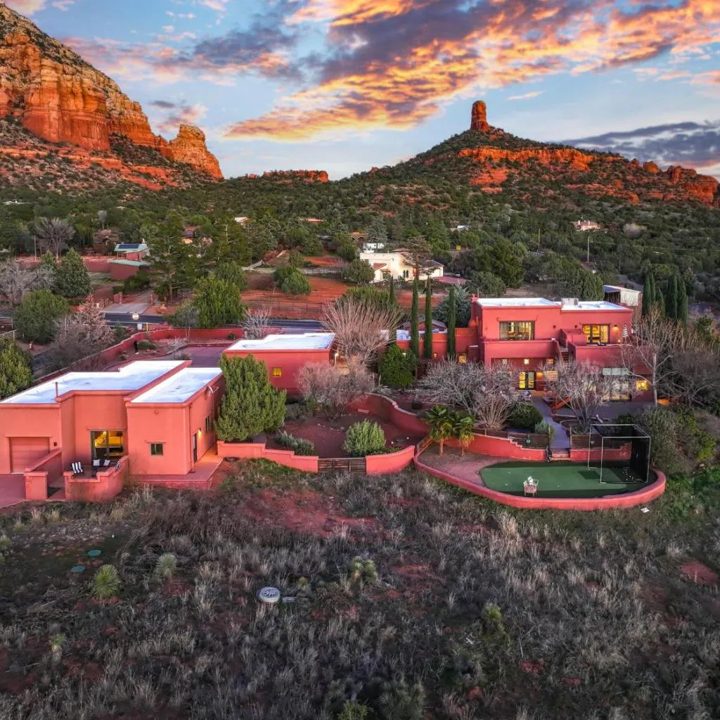 Photograph of Dry Creek Sunstone 6BR Red Rock Views