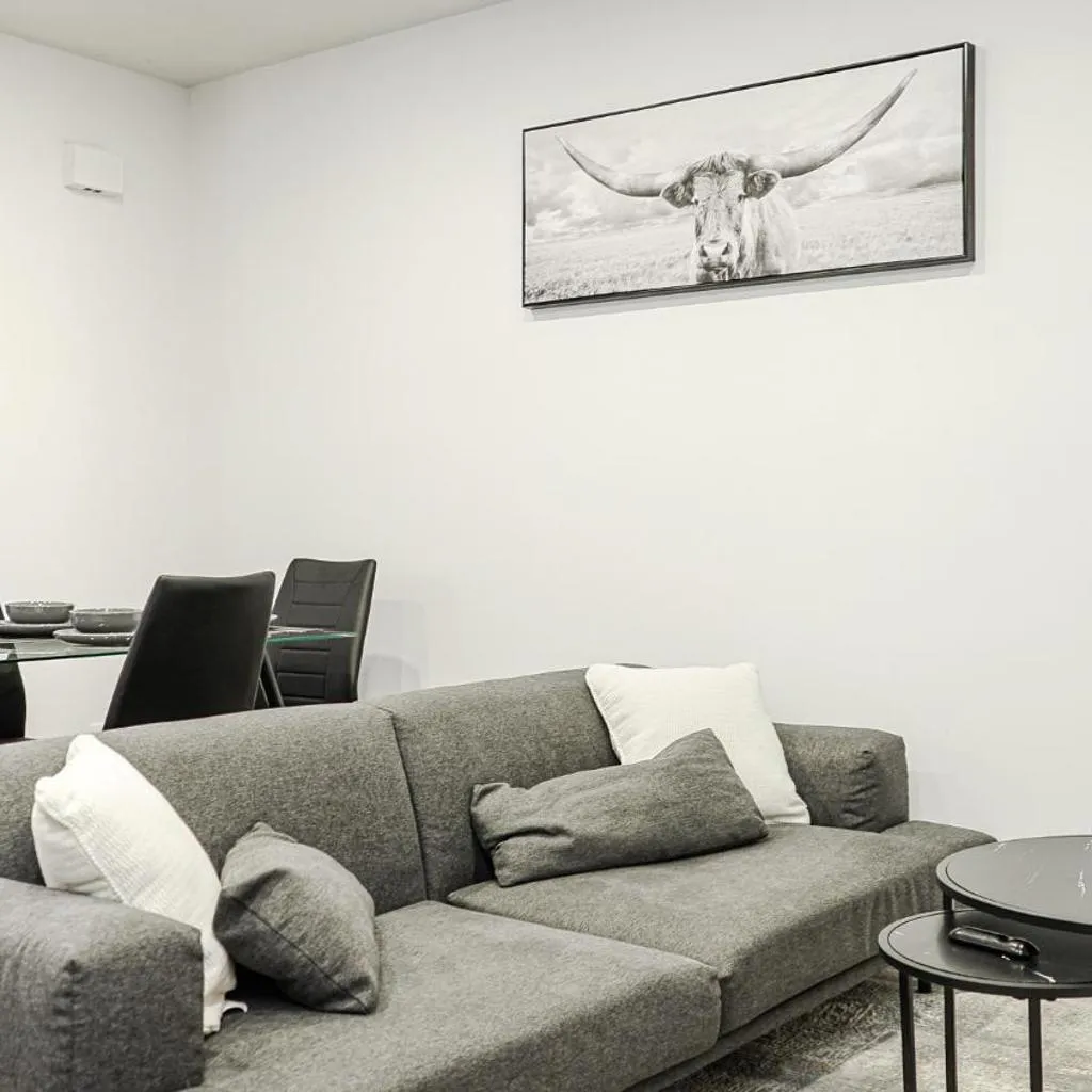 Photograph of Séjour urbain moderne et confortable