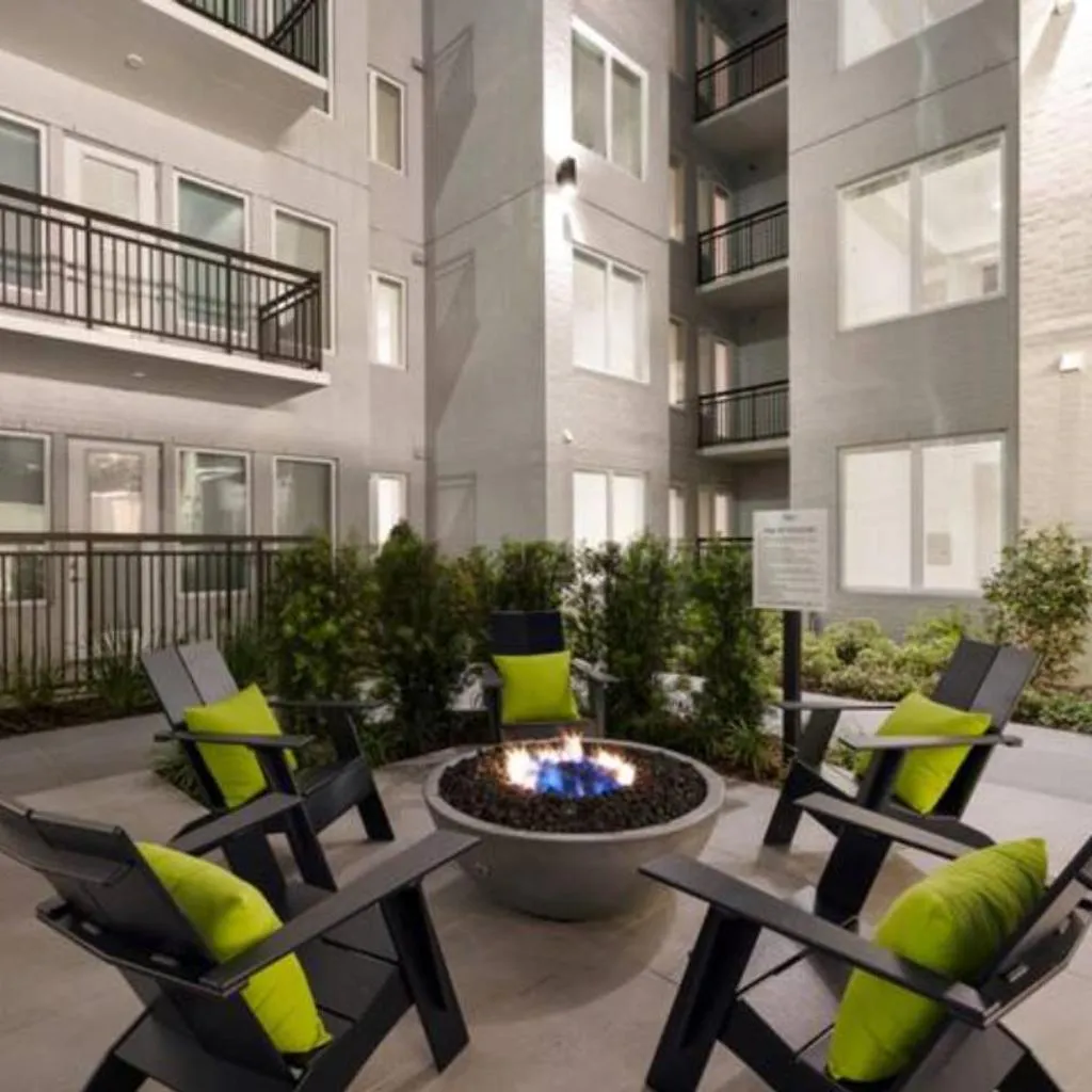 Photograph of Resort-Style Apartments near The Galleria