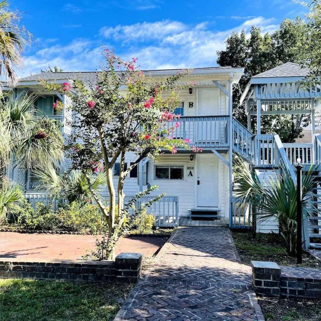 Photograph of Great duplex near the beach