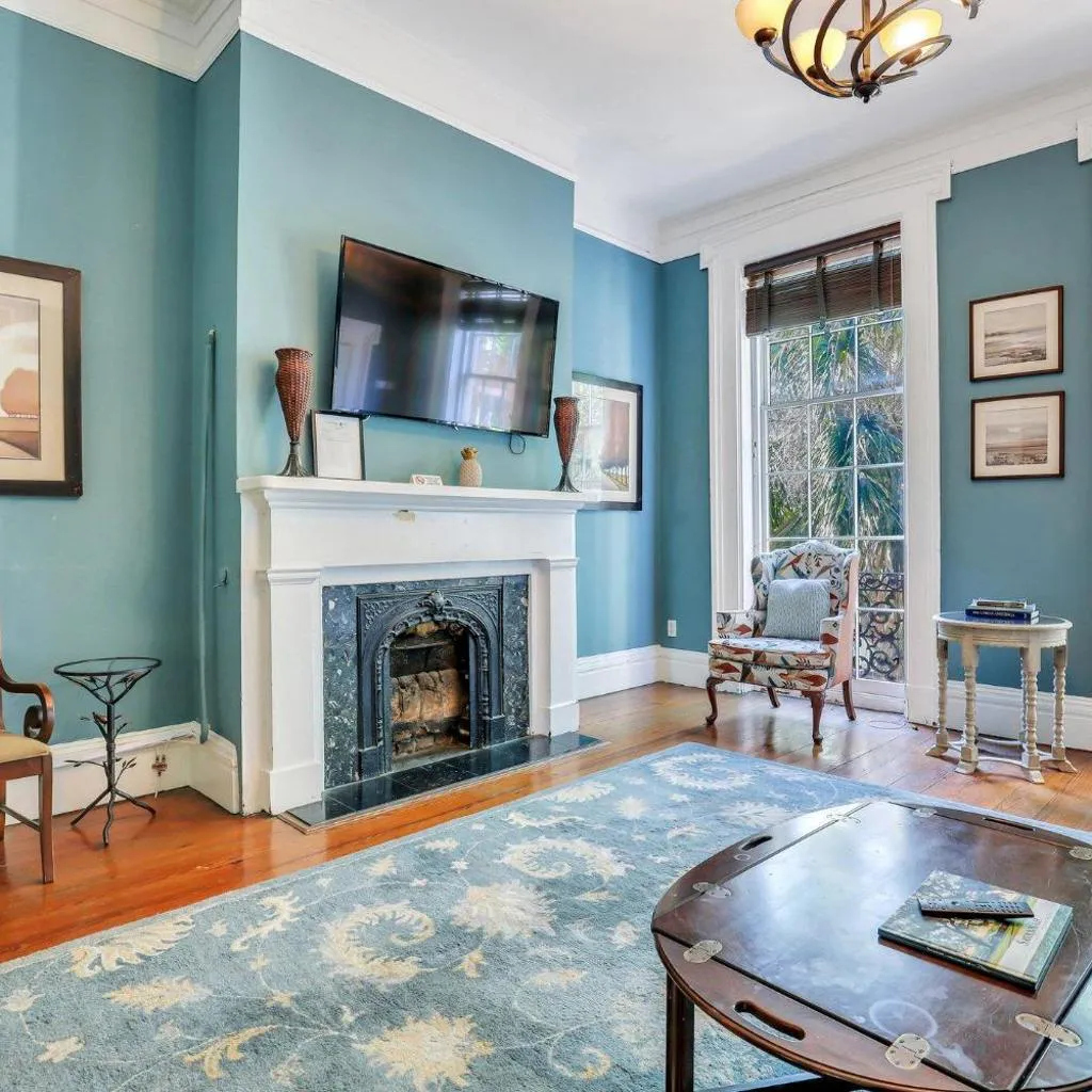 Photograph of Southern Belle Parlor by Lucky Savannah